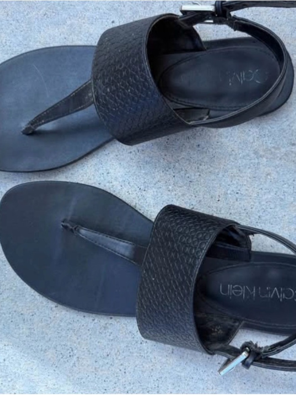 Calvin Klein Black Textured Wide-Strap Thong Sandals